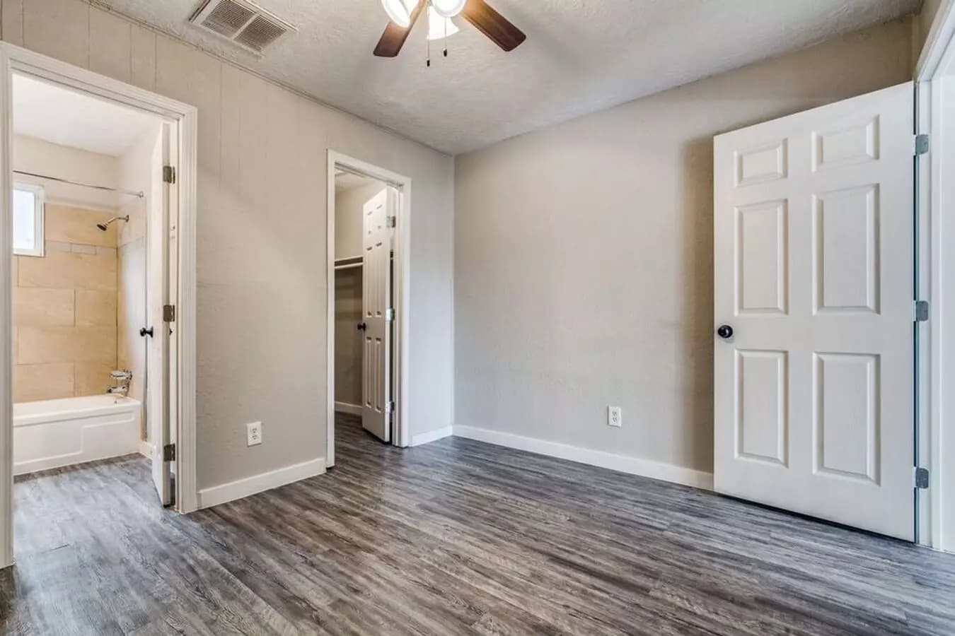 1 Bed • 1 Bath 6 floor plan