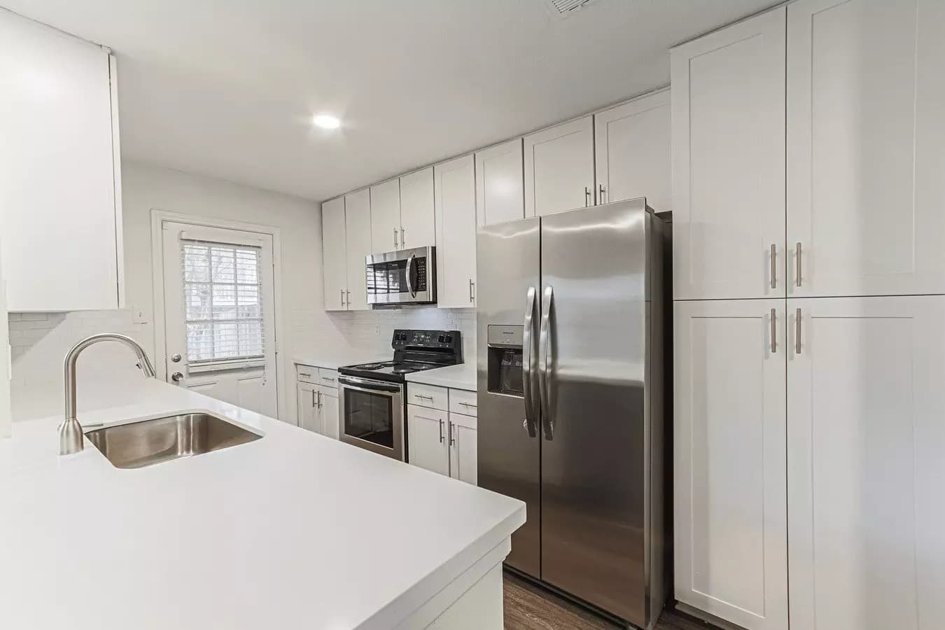 2BR/2BA 1001 floor plan