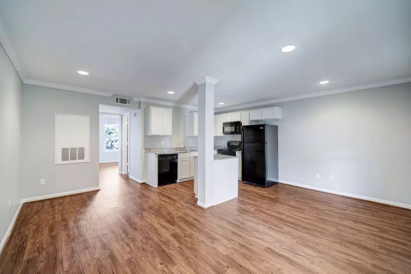 1 Bed • 1 Bath 36 floor plan