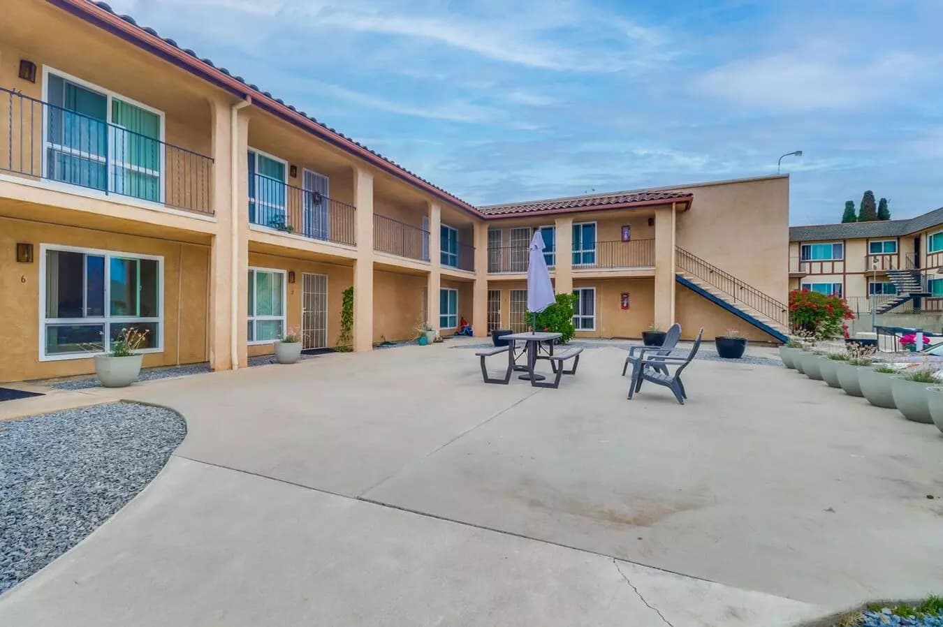 2 Beds, 1 Bath Model floor plan