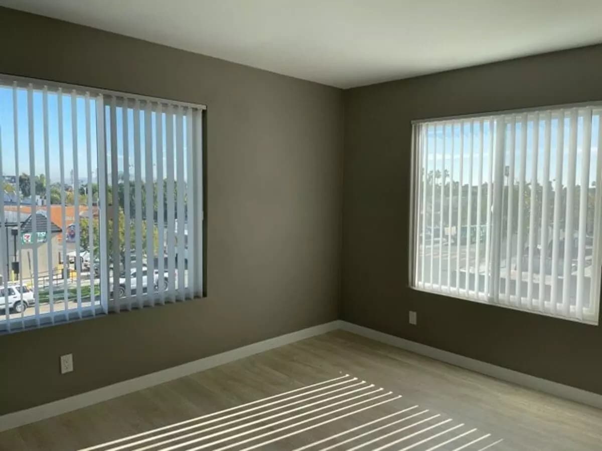 2 Beds • 1 Bath 106 floor plan