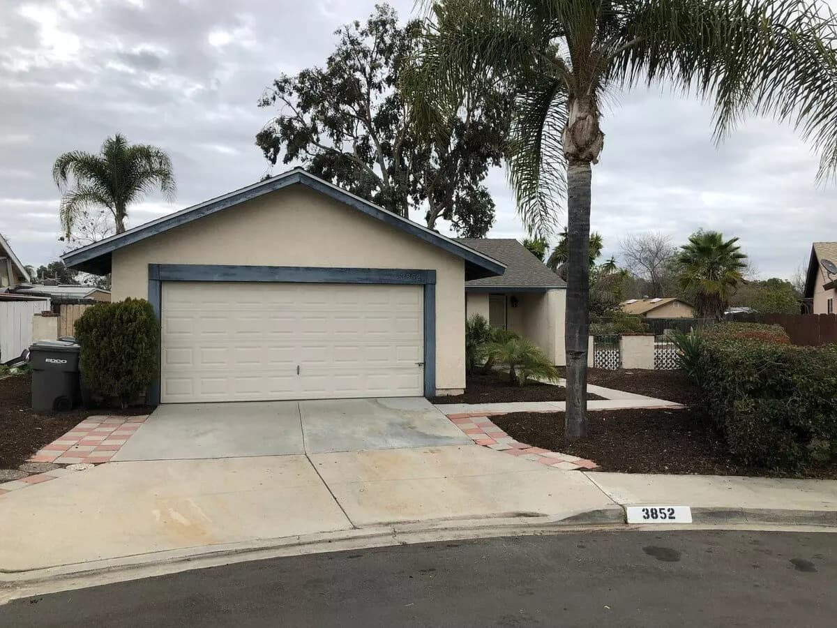 3 Beds • 1 Bath - floor plan