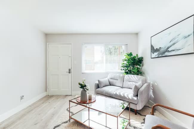 1 Bed • 1 Bath 276 floor plan
