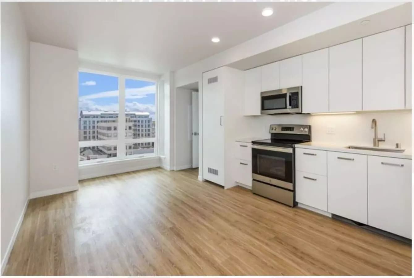 2 Beds • 1 Bath 403 floor plan