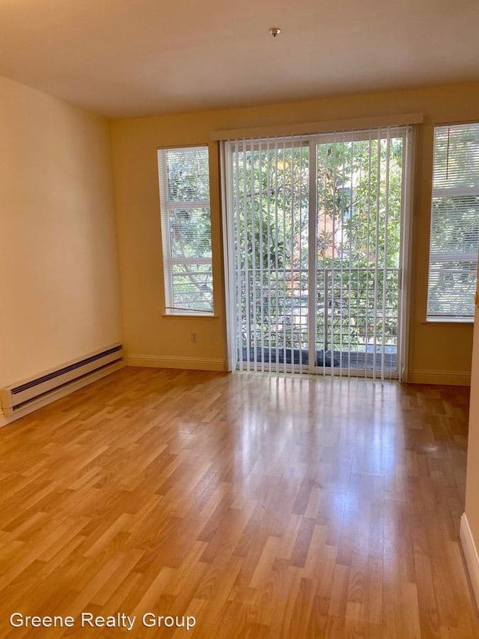 1 bd · 1 ba · 900 sqft floor plan