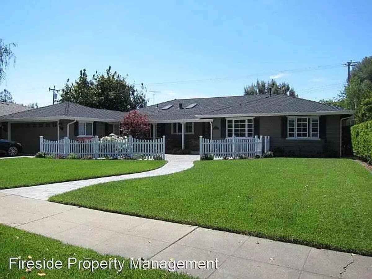 3 Beds • 3 Bath - floor plan