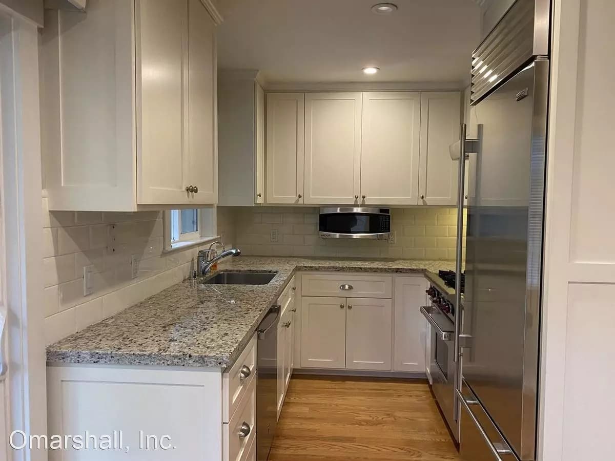2 bd · 1 ba · 820 sqft floor plan
