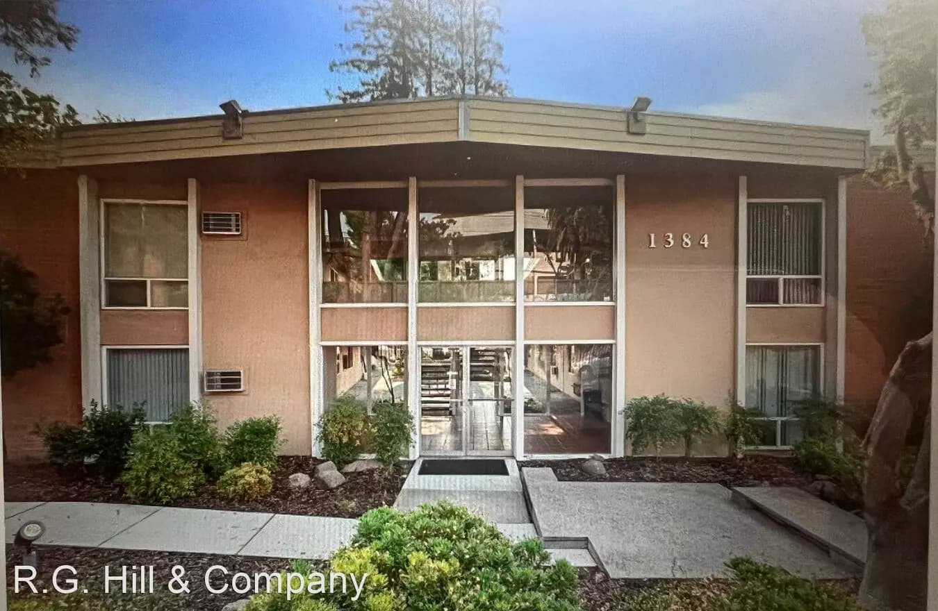 2 Beds • 1 Bath 12 floor plan