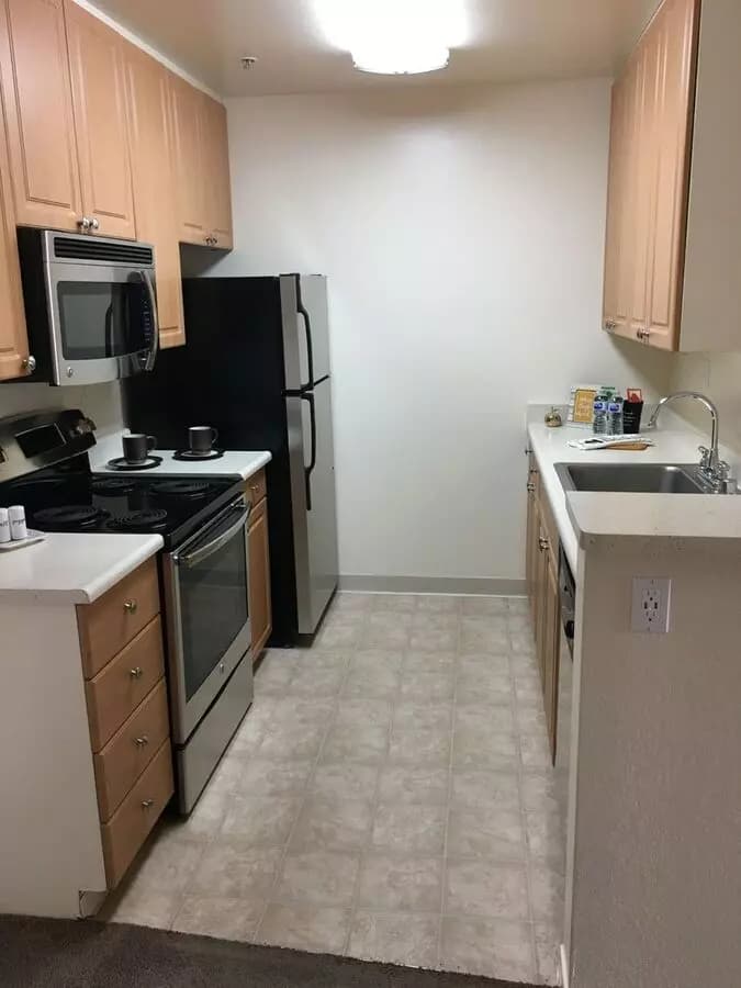 C - 2X2 886 LOW G213 floor plan
