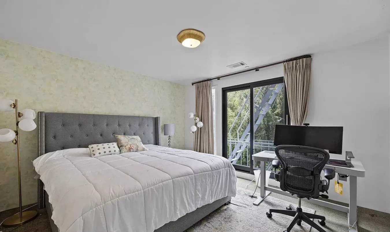 1 bd · 1 ba · 732 sqft floor plan