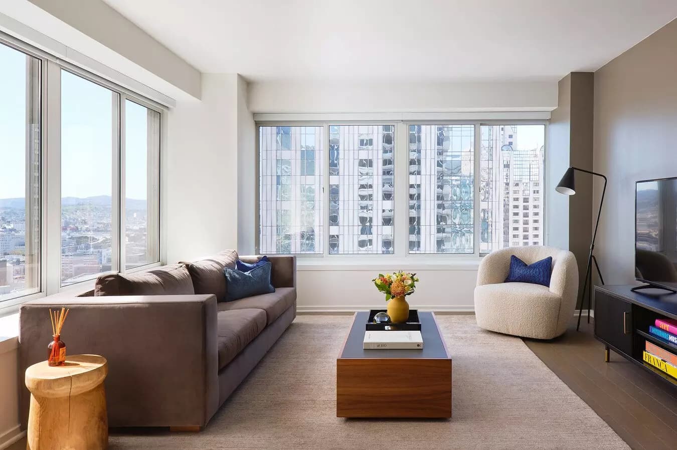 1 Bedroom / 1 Bathroom 27S floor plan