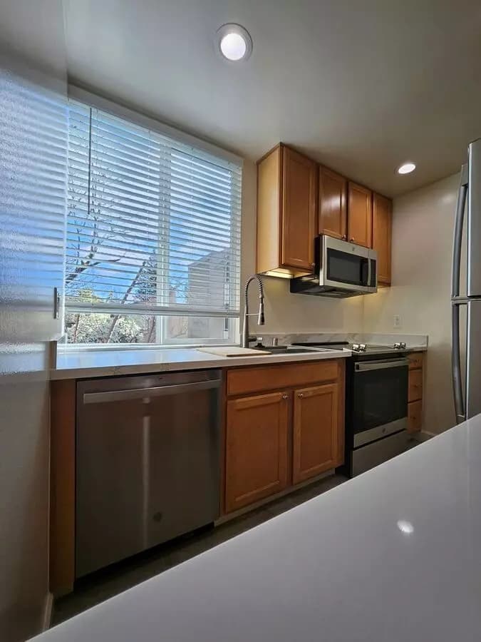 2BR/1BA floor plan