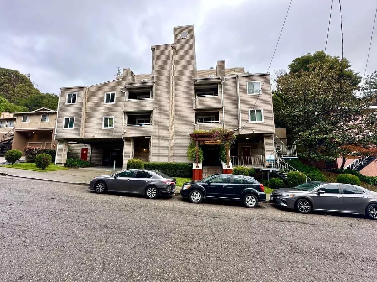2 Beds • 2 Bath 5 floor plan