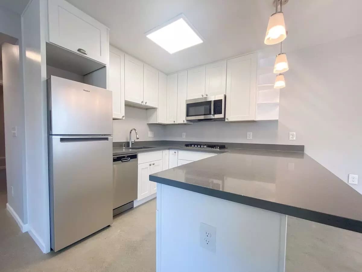 2 Beds • 2 Bath floor plan