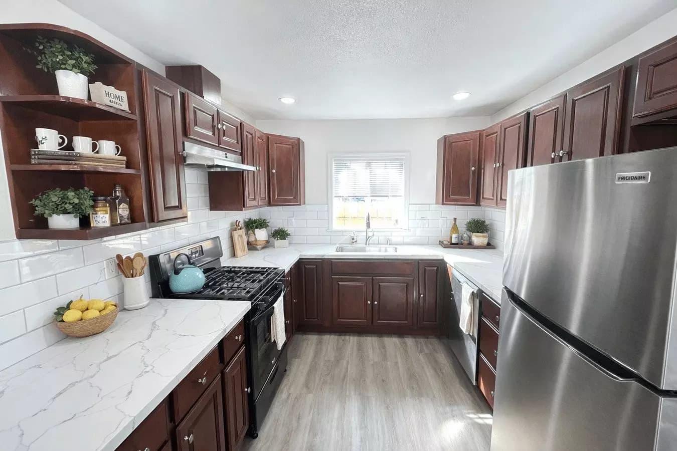 2 bd · 1 ba floor plan