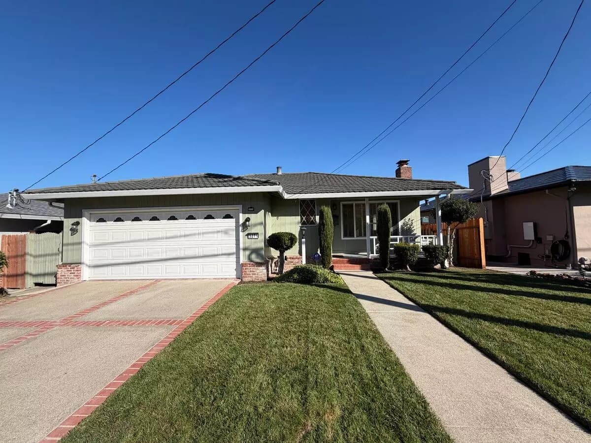 3 Beds • 2 Bath - floor plan