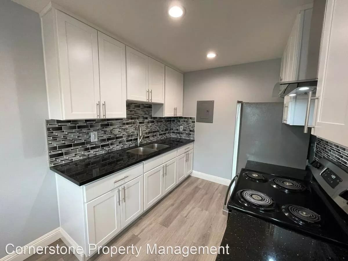 1 bd · 1 ba · 656 sqft floor plan