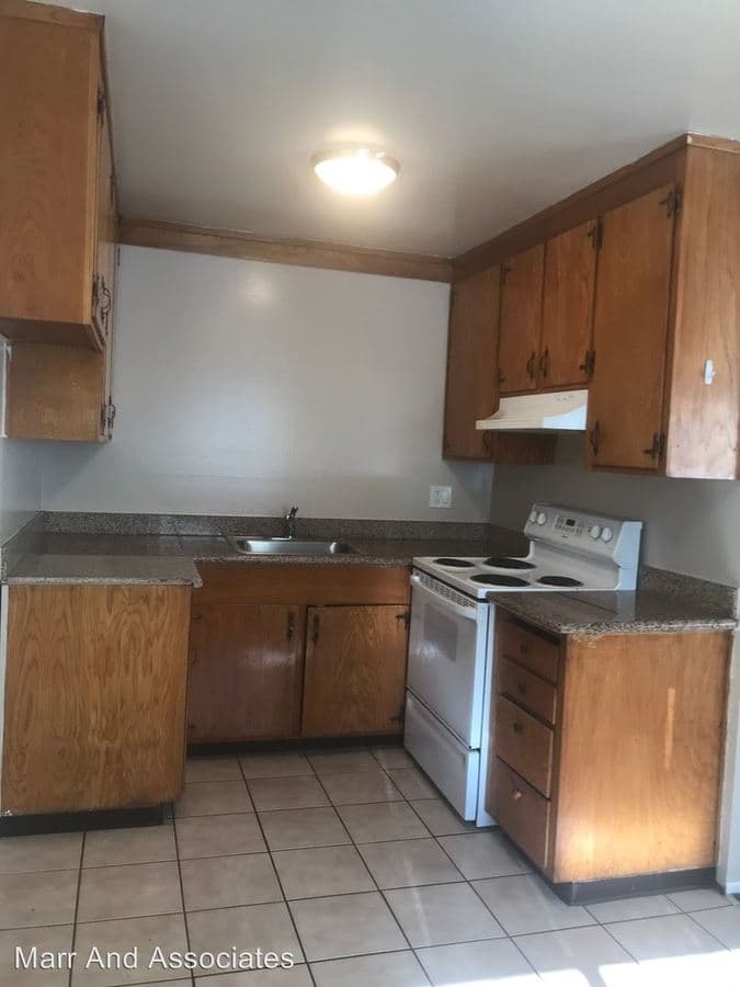 2 Beds, 1 Bath Model floor plan