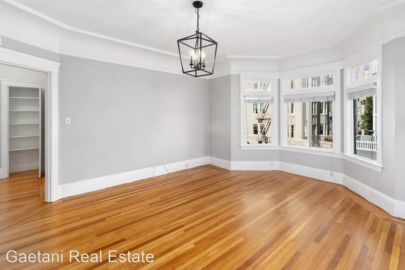2 Beds • 1 Bath floor plan