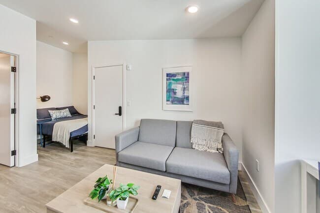 Floor Plan D Studio 1BA 719-D floor plan