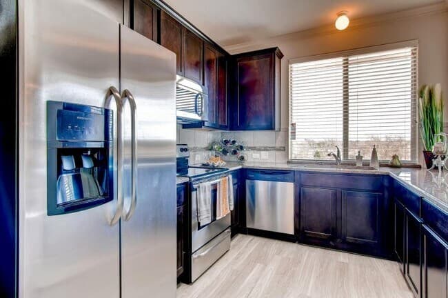 3 Beds • 2 Bath 702 floor plan