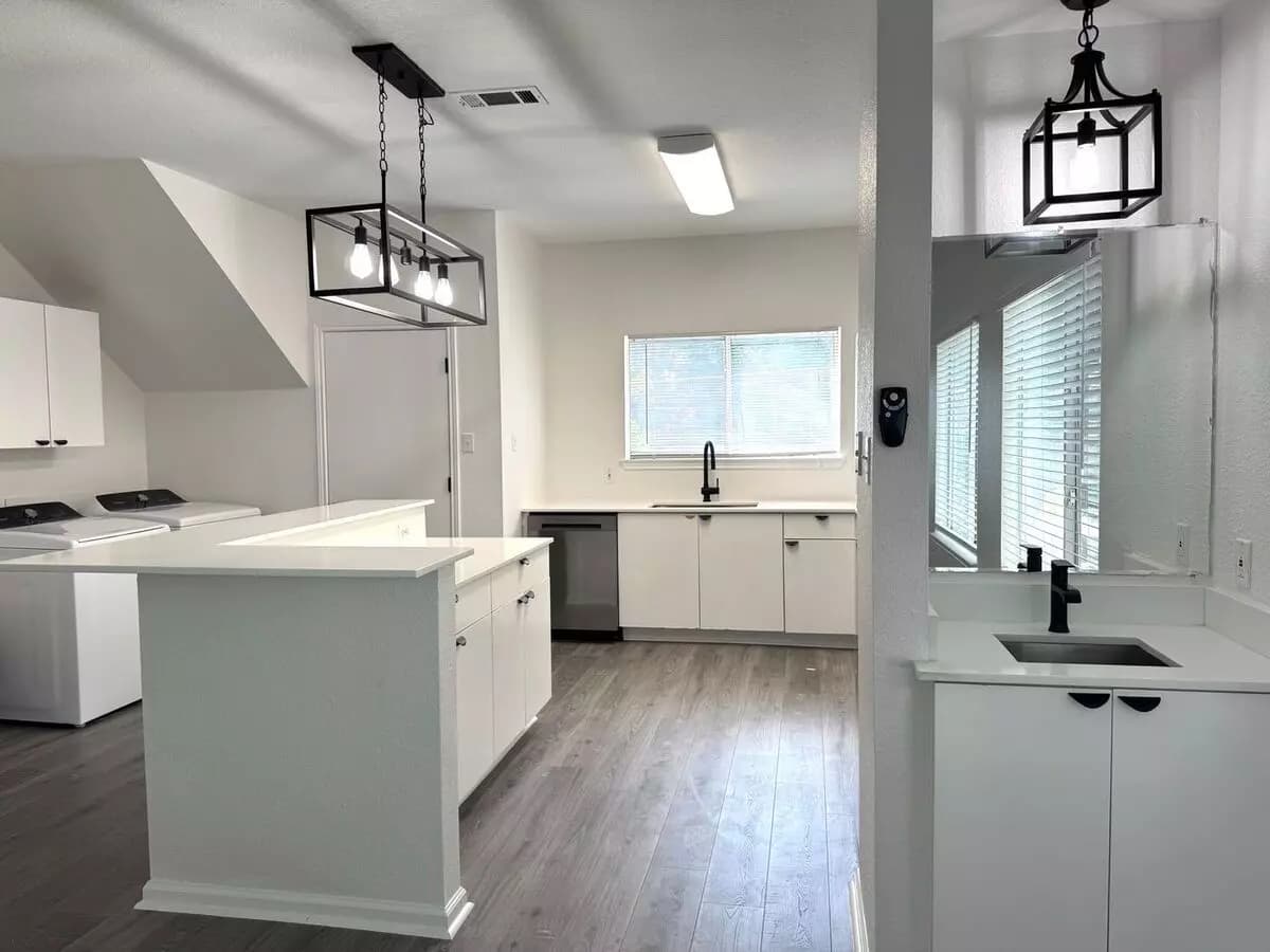 6 Beds • 3 Baths B floor plan