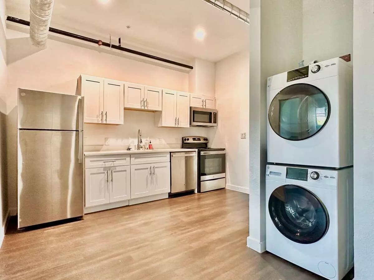 2 Beds • 1 Bath 411 floor plan