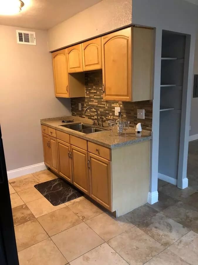 2 Beds • 1 Bath 227A floor plan