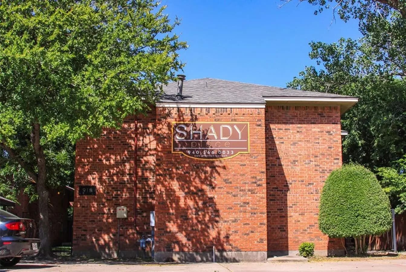 1 Bed • 1 Bath 6 floor plan