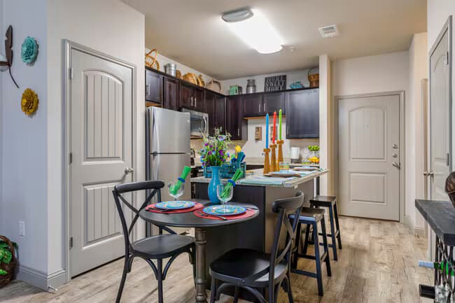 1 Bed • 1 Bath 722 floor plan