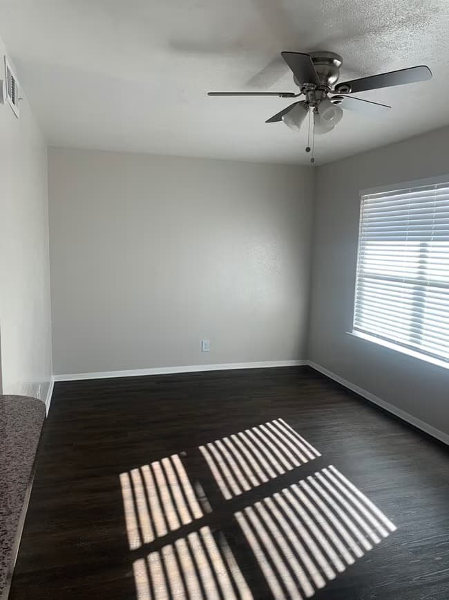 Unit 115 115 floor plan