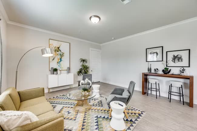 Unit Makore-1332 Ebony-913 floor plan