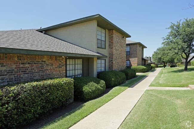 1 Bedroom 1 Bathroom J-915 floor plan