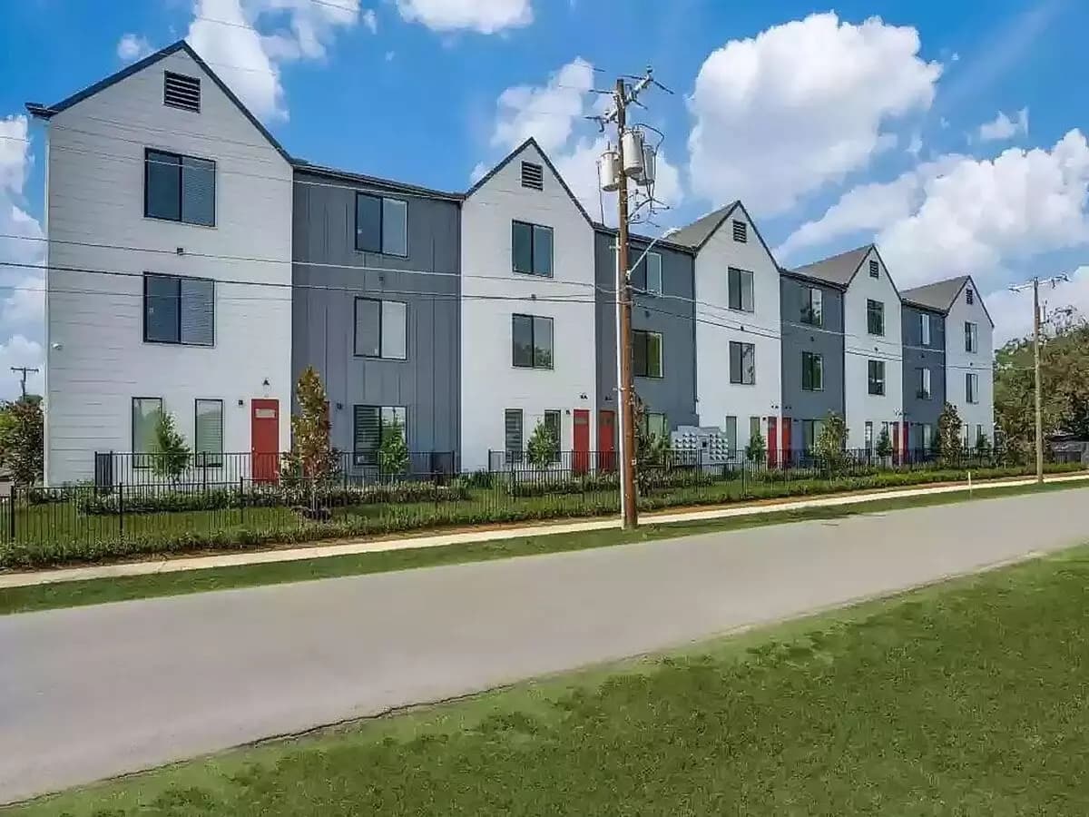 1 Bed • 1 Bath 307 floor plan