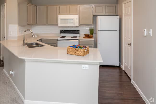 2 Beds • 2 Bath 0616 floor plan