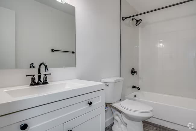 2 Beds • 2 Bath 24 floor plan