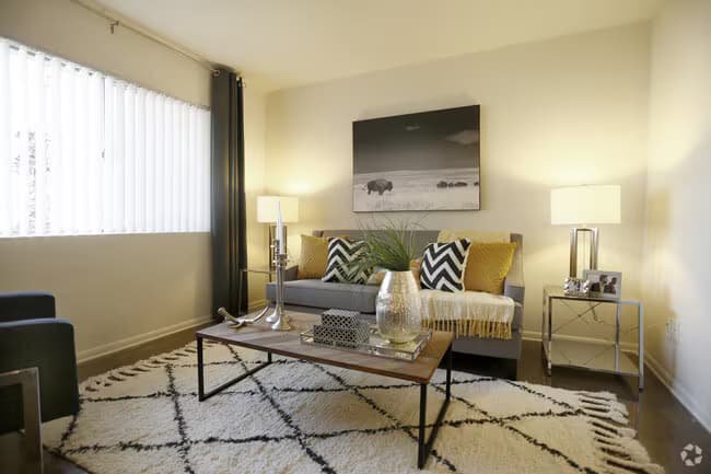 One Bedroom One Bath 256 floor plan
