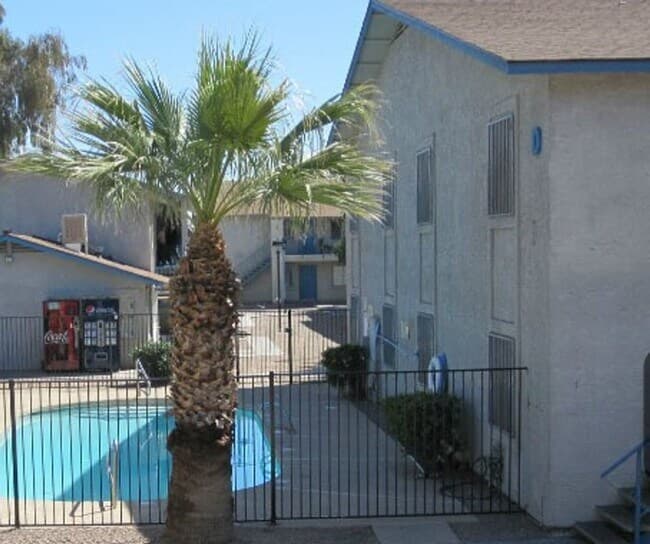 THIS MONTH SPECIAL $599 SECURITY DEPOSIT AND ON... floor plan