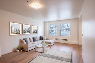 Beautiful Renovated Studio By the Bay! floor plan