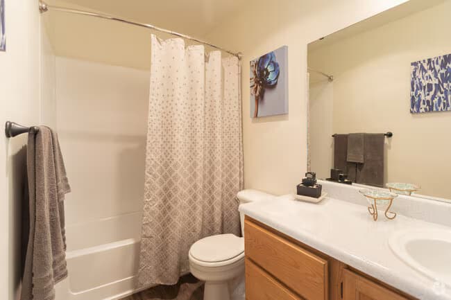 2 Bed 1 Bath H205 floor plan