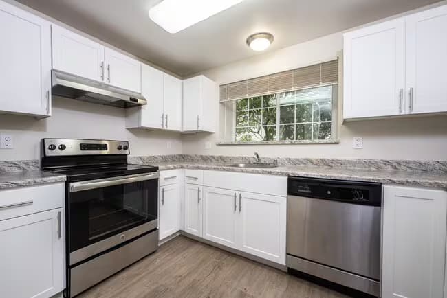 2 Bedroom 1 Bath 6211B floor plan