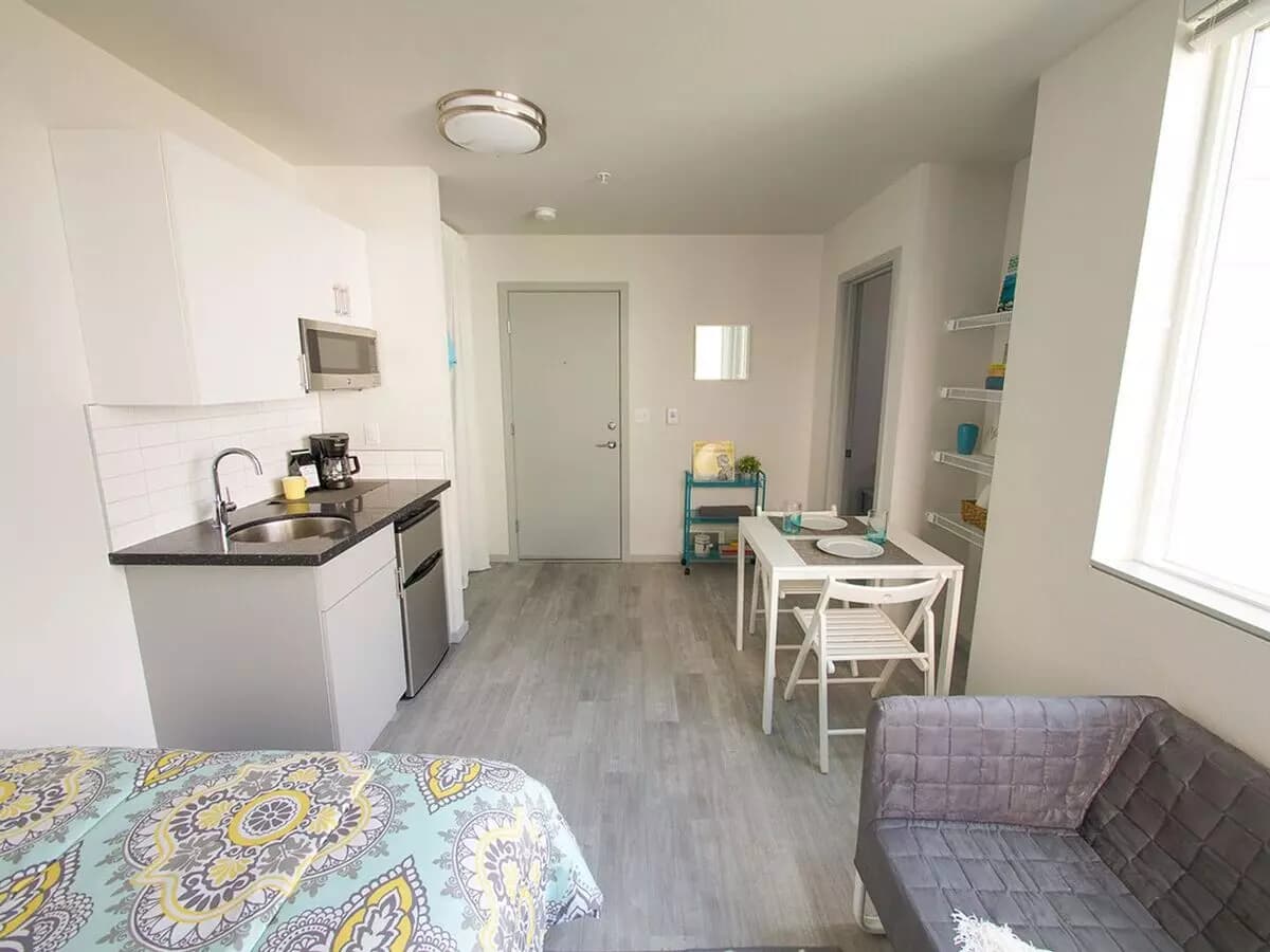 studio 1.0 baths (171 sqft) floor plan