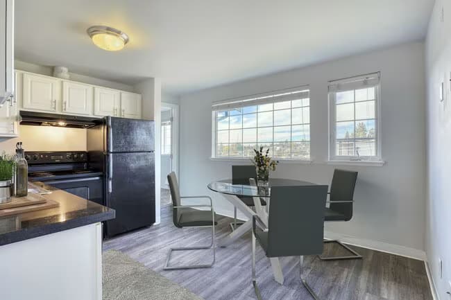 2 Bedroom 1 bathroom w/balcony in bedroom Private Apartment floor plan