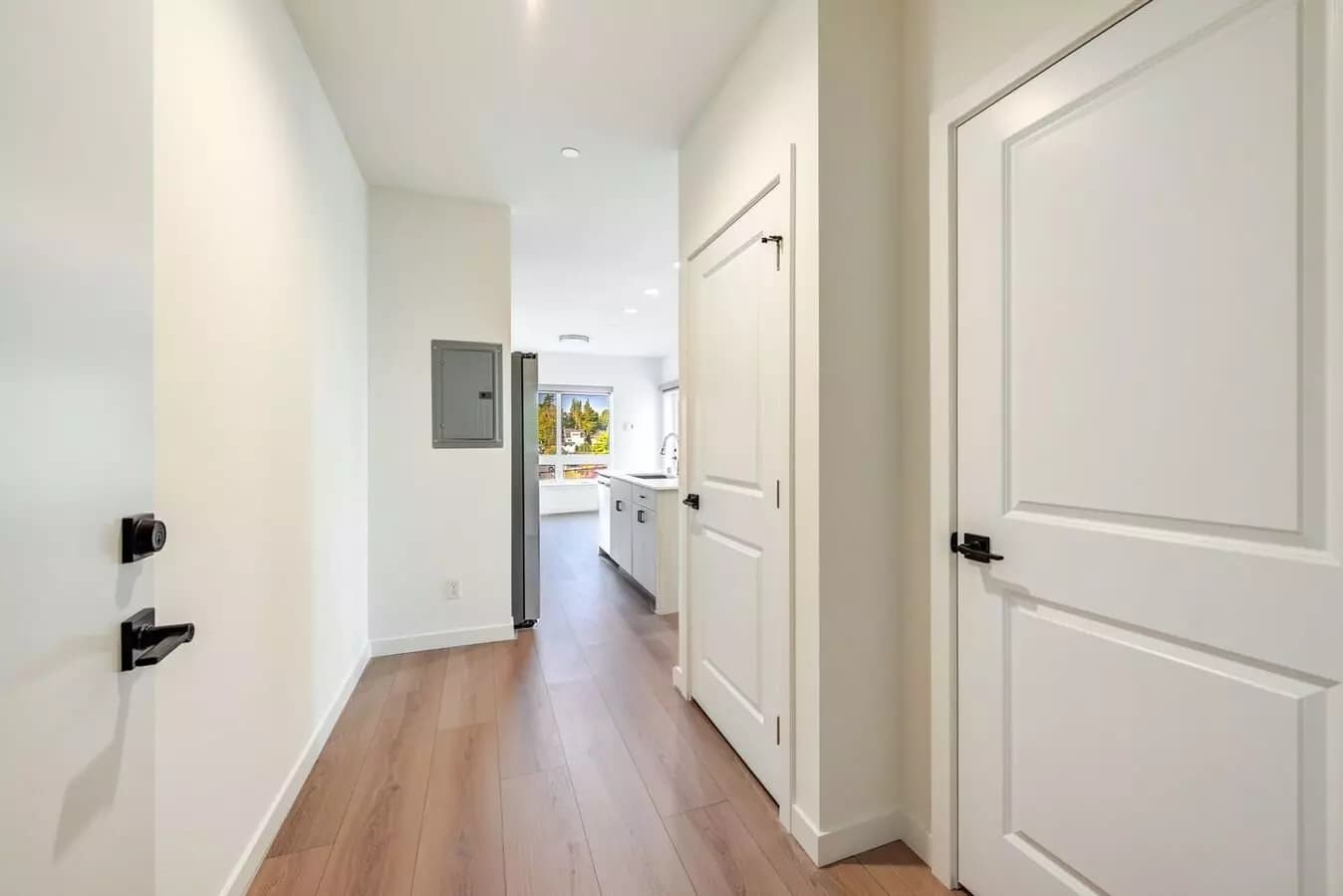 Work. Lounge. Live. The 1-Bedroom + Den Advanta... 307-MFTE floor plan