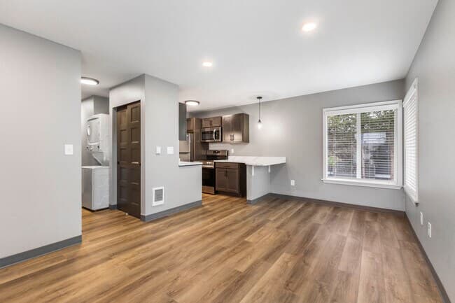 1 Bedroom - Fully Renovated Deluxe 7201 floor plan