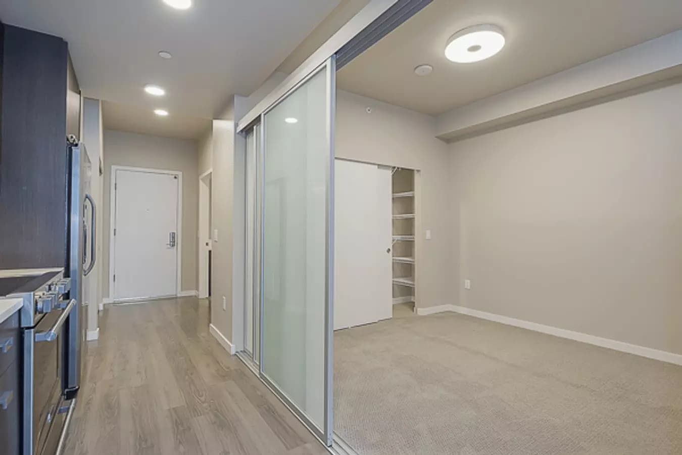 Open 1/1 212 floor plan