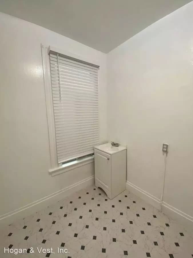 Studio • 1 Bath floor plan