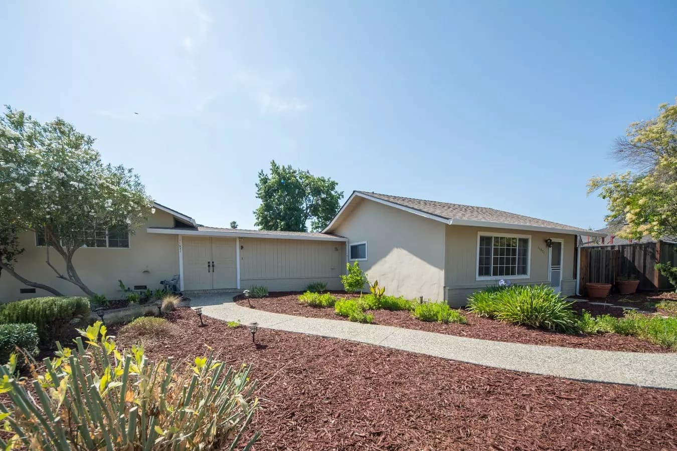 3 Beds • 2 Bath floor plan