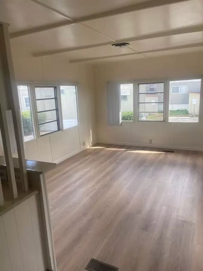 2 Beds • 1 Bath 165 floor plan