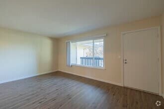 One Bedroom 605 floor plan